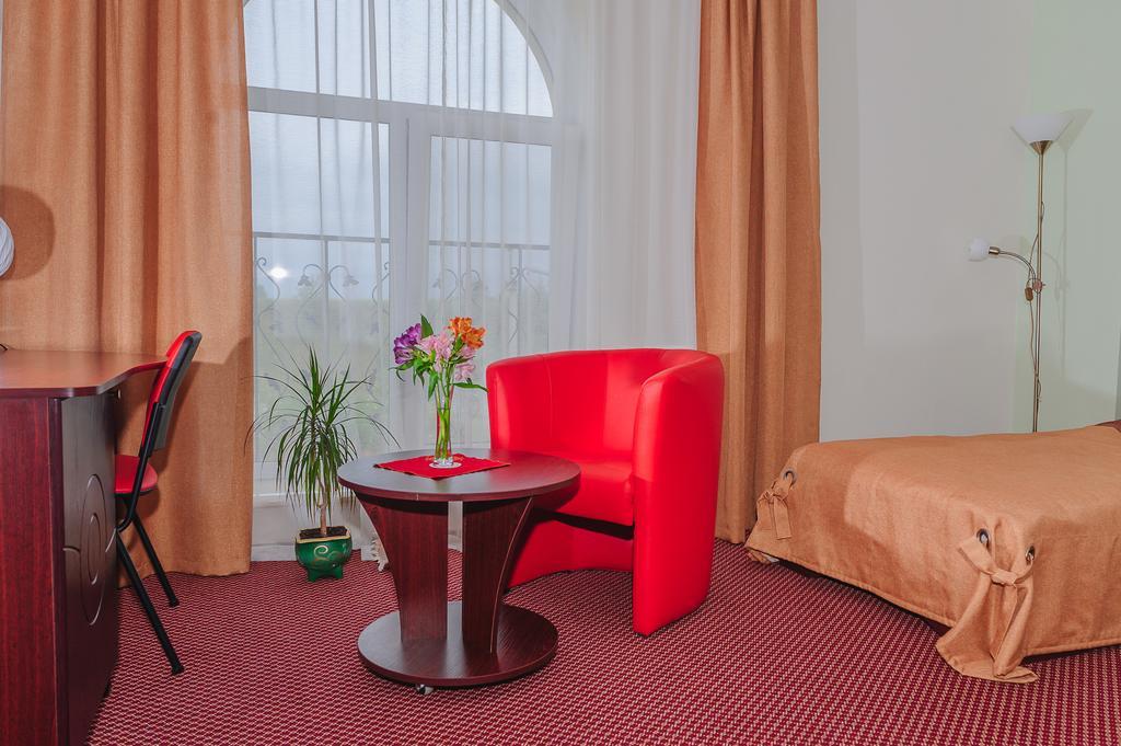 Terminal-A Hotel Rjasne-Roeske Kamer foto